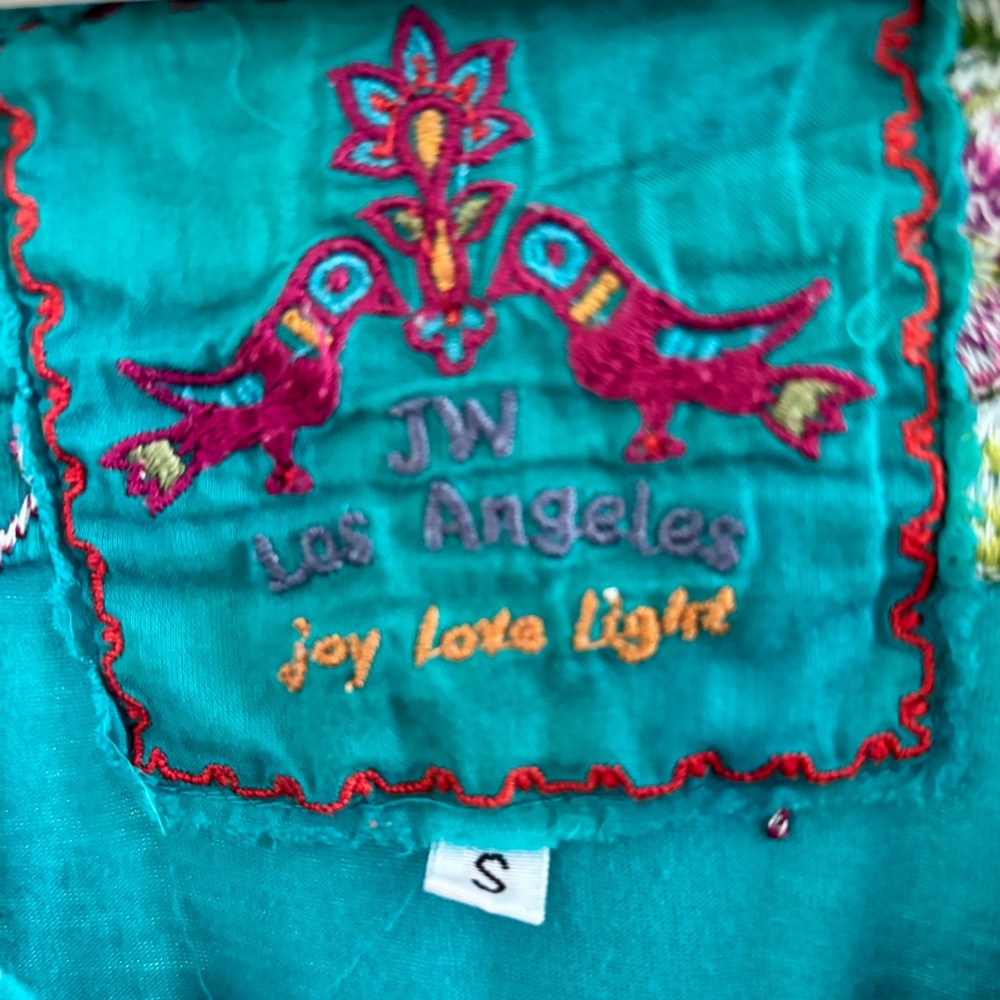 Johnny Was embroidered blouse - great condition - Picture 4 of 10